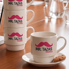 Tazas apilables personalizadas de cerámica para cafeterías y oficinas en Madrid